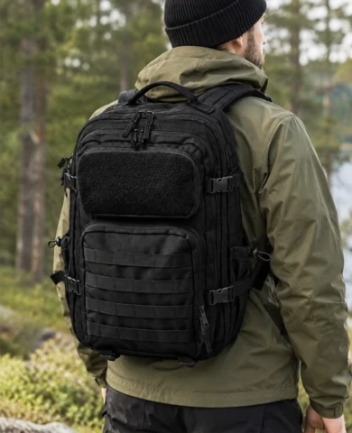 taktinė kuprinė 35L MOLLE su kompiuterio skyriumi ir trimis priekinėmis kišenėmis